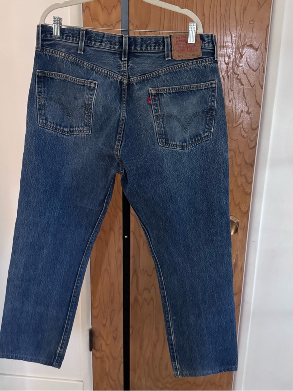 Vintage Levi's Classic Blue Straight-Leg Jeans 40X33